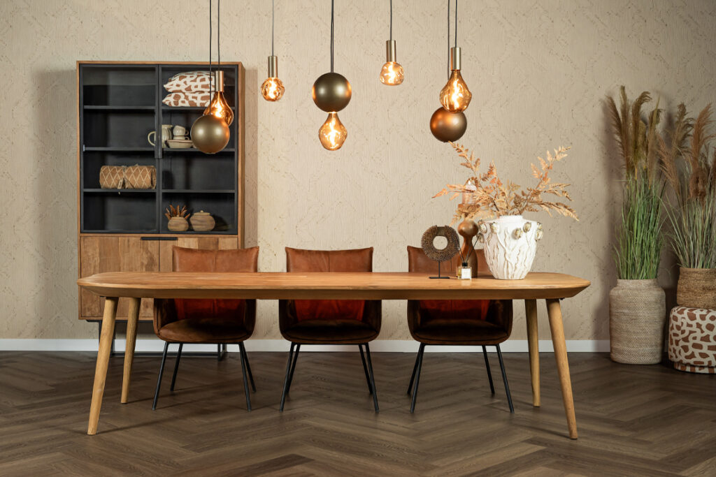 Eettafel lichthout ronde hoeken ovaal