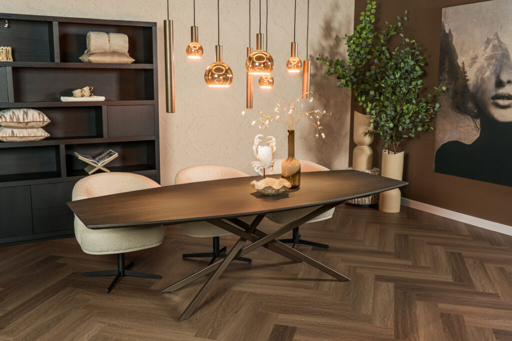 Eiken verjong eettafel bruin