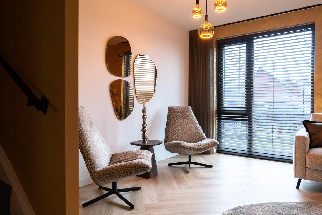 Zithoekje met fauteuils gaaf patroon