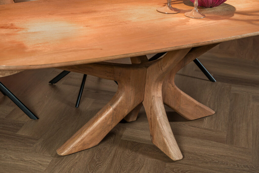 Welke houtsoorten zijn het meest duurzaam voor een eettafel?