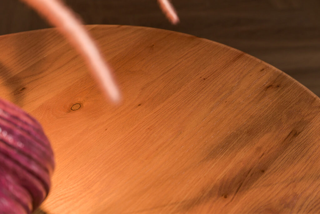 Unieke houten ronde vormen poot eettafel
