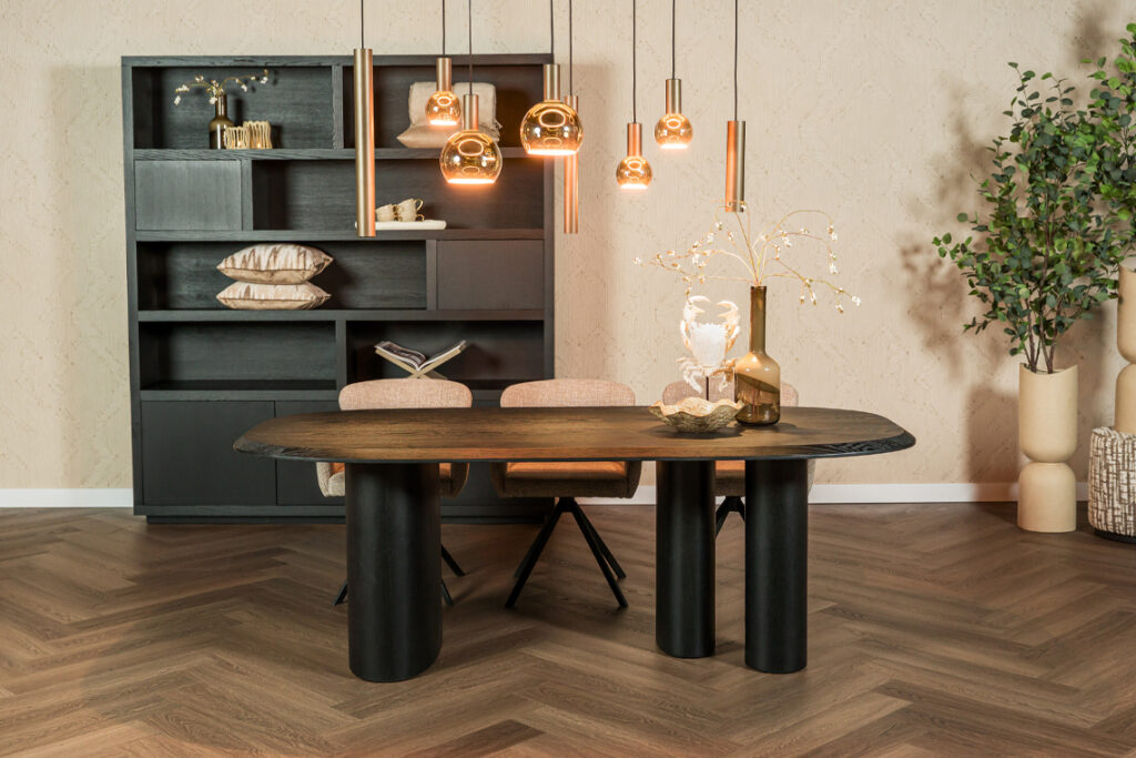 Eettafel eettafel ovaal eiken fineer zwart unieke poot