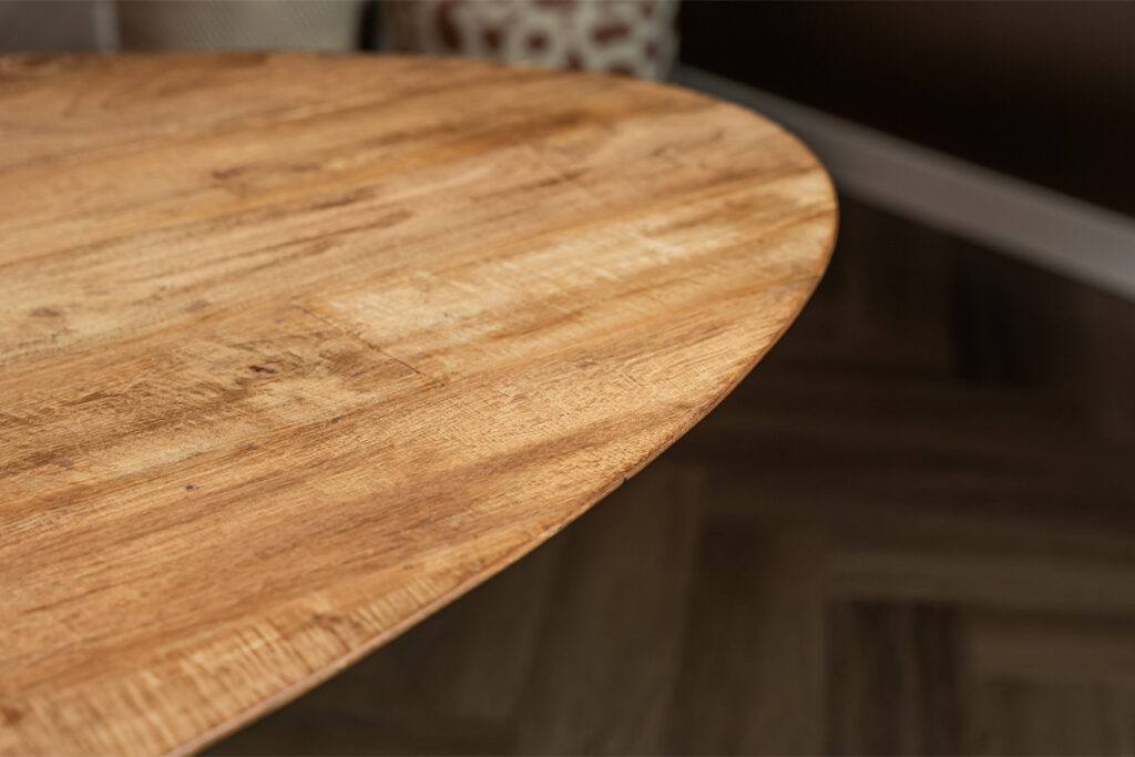 Hout bruin eettafel ovaal